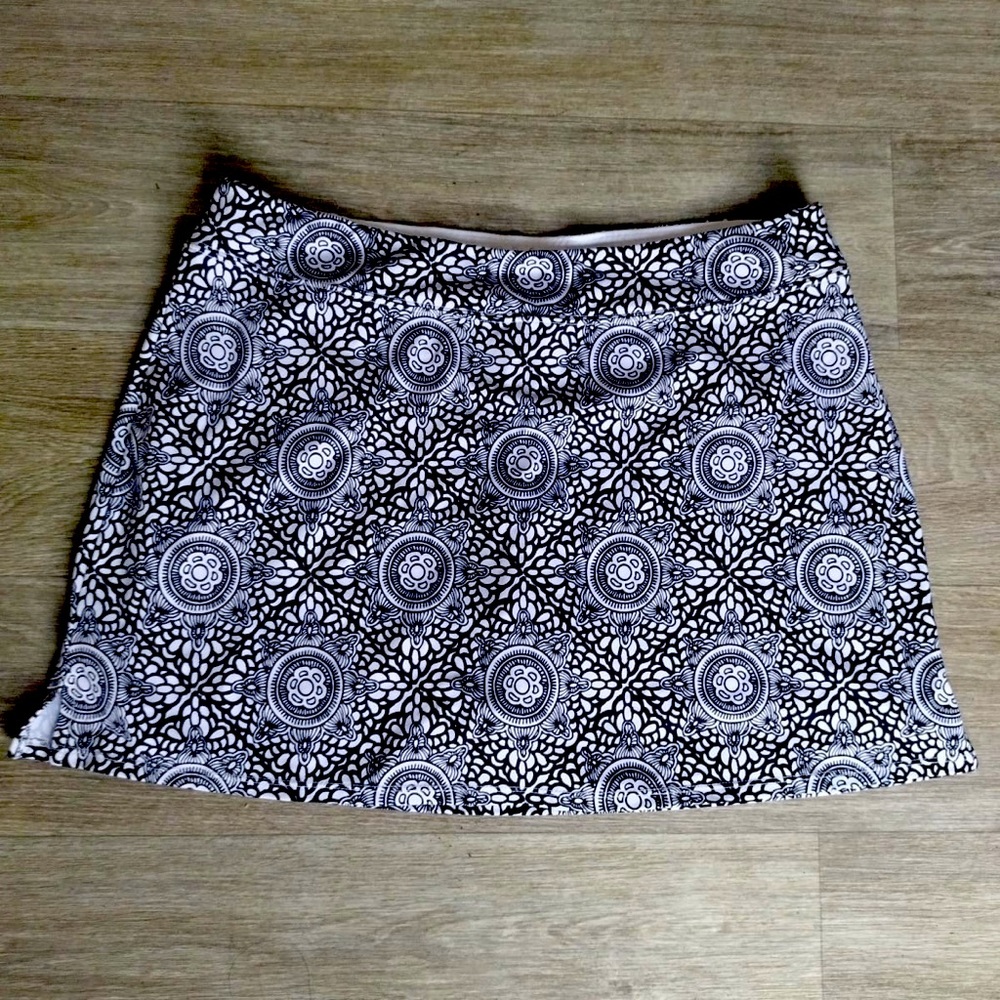 Lola Golf skirt tennis skirt navy blue pattern size L